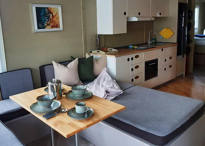 بيت للعطل Traumhaus-auf-dem-wasser-modernisiertes-hausboot-13-x-4-m Kutzkow